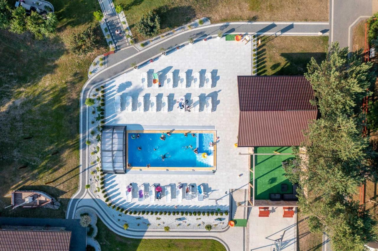 Domki Letniskowe I Pokoje Savana Nad Morzem Jarosławiec Esterno foto