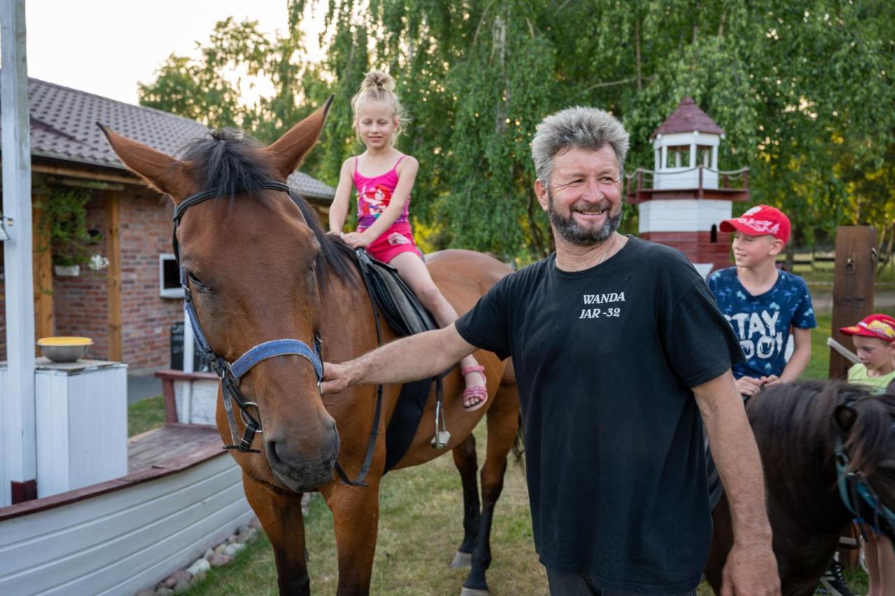 Domki Letniskowe I Pokoje Savana Nad Morzem Jarosławiec Esterno foto